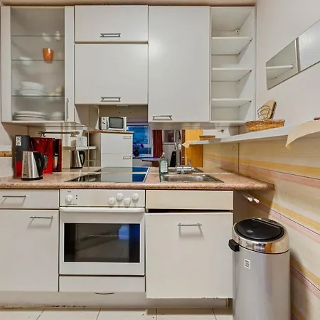 Apartamento Schickes Zentral In Rhein-main, Wlan&tv Wiesbaden