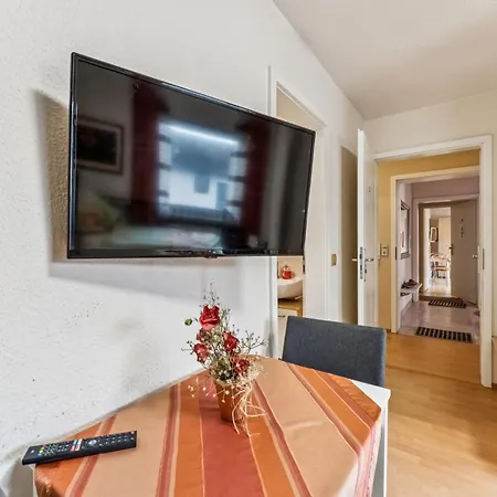 Schickes Zentral In Rhein-main, Wlan&tv 아파트 비스바덴