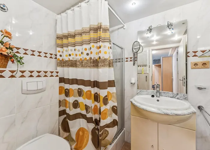 Schickes Zentral In Rhein-main, Wlan&tv Apartamento Wiesbaden