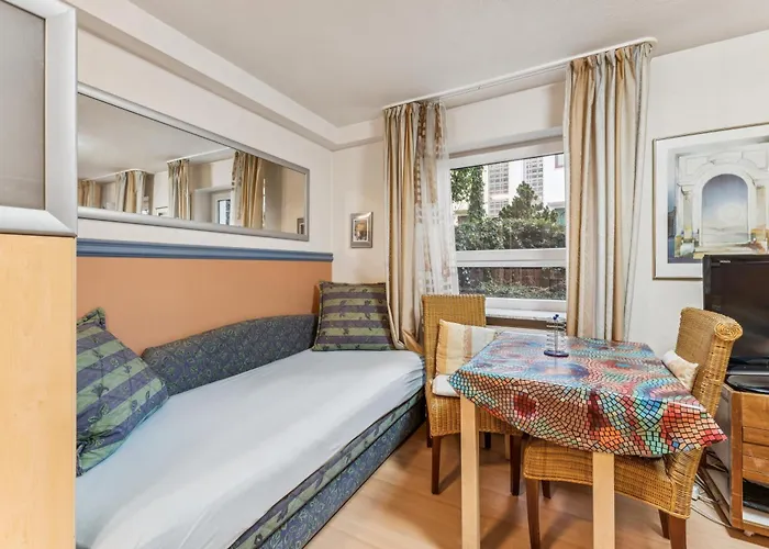 Apartamento Schickes Zentral In Rhein-main, Wlan&tv Wiesbaden