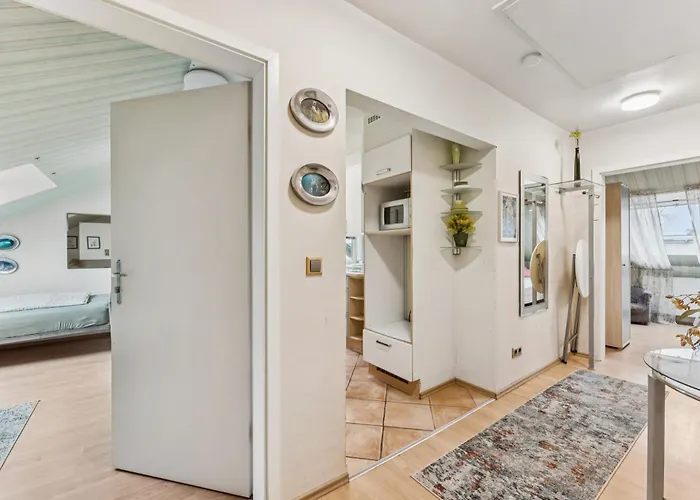 Schickes Zentral In Rhein-main, Wlan&tv Apartamento Wiesbaden