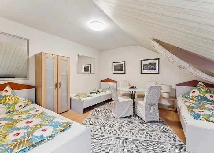 Schickes Zentral In Rhein-main, Wlan&tv Wiesbaden