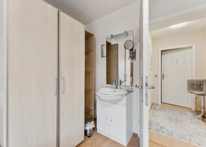 Schickes Zentral In Rhein-main, Wlan&tv Apartamento Wiesbaden