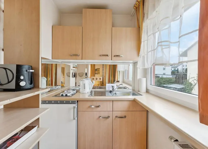 Schickes Zentral In Rhein-main, Wlan&tv Apartamento Wiesbaden