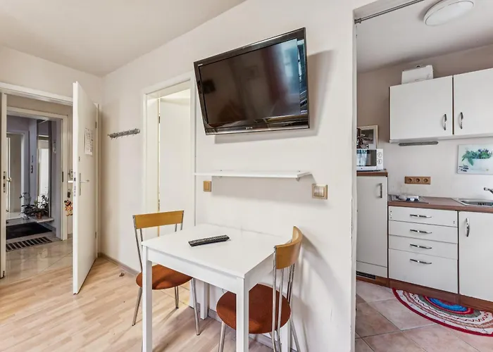 Schickes Zentral In Rhein-main, Wlan&tv Wiesbaden