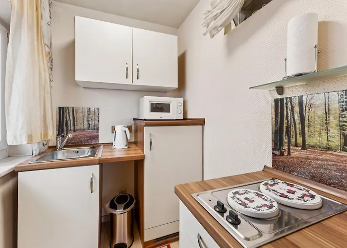 Schickes Zentral In Rhein-main, Wlan&tv Apartamento Wiesbaden